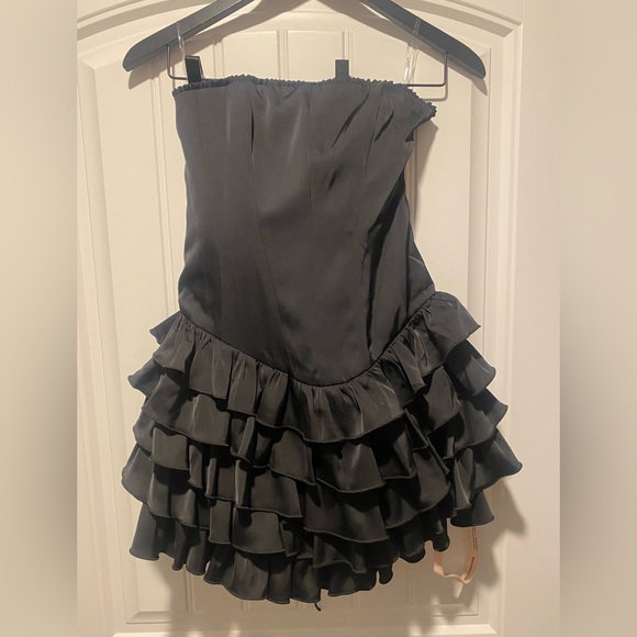 Oh Polly Juliet Bandeau Ruffled Tiered Corset Mini Dress Sz 4 - Picture 3 of 5